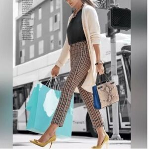 Cabi Book Club Cardigan Size M Cream Long-length V-neckline & Tight-knit Design